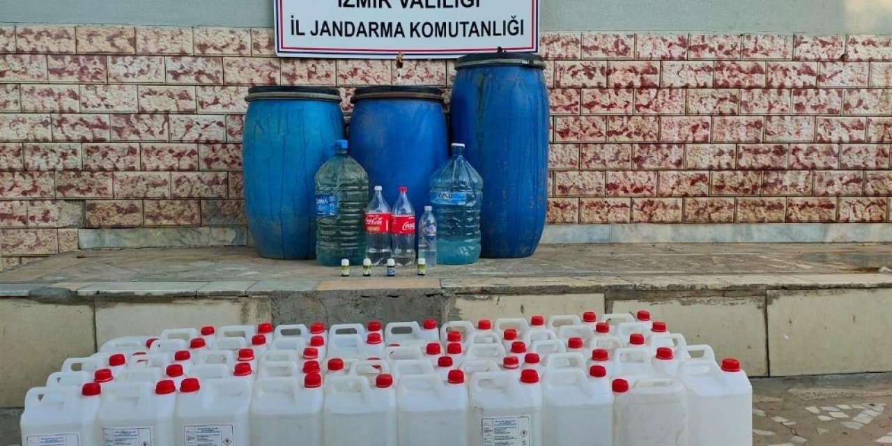 İzmir’de iki ilçede jandarmadan kaçak içki operasyonu