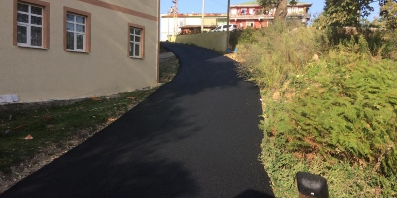 Köyünün dört bir yanında asfaltlama yapıldı