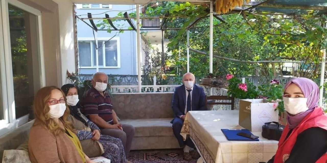 Düzce’de Koruyucu ailelere ziyaret yapılıyor