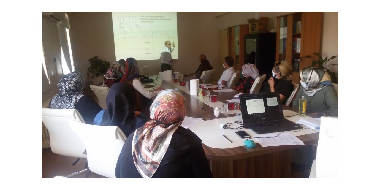 Çilimli’de süt sığırı yetiştiriciliği kursu başladı