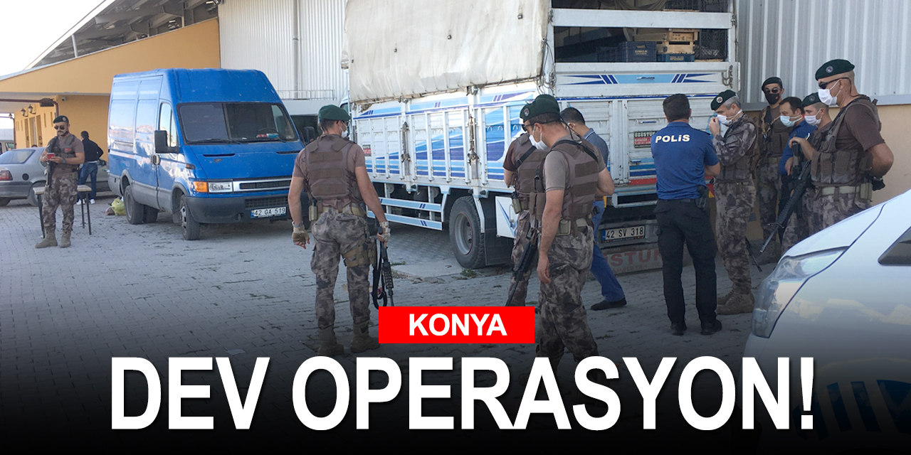 Konya'da özel harekat polislerinden eş zamanlı operasyon! Çok sayıda silah ele geçirildi