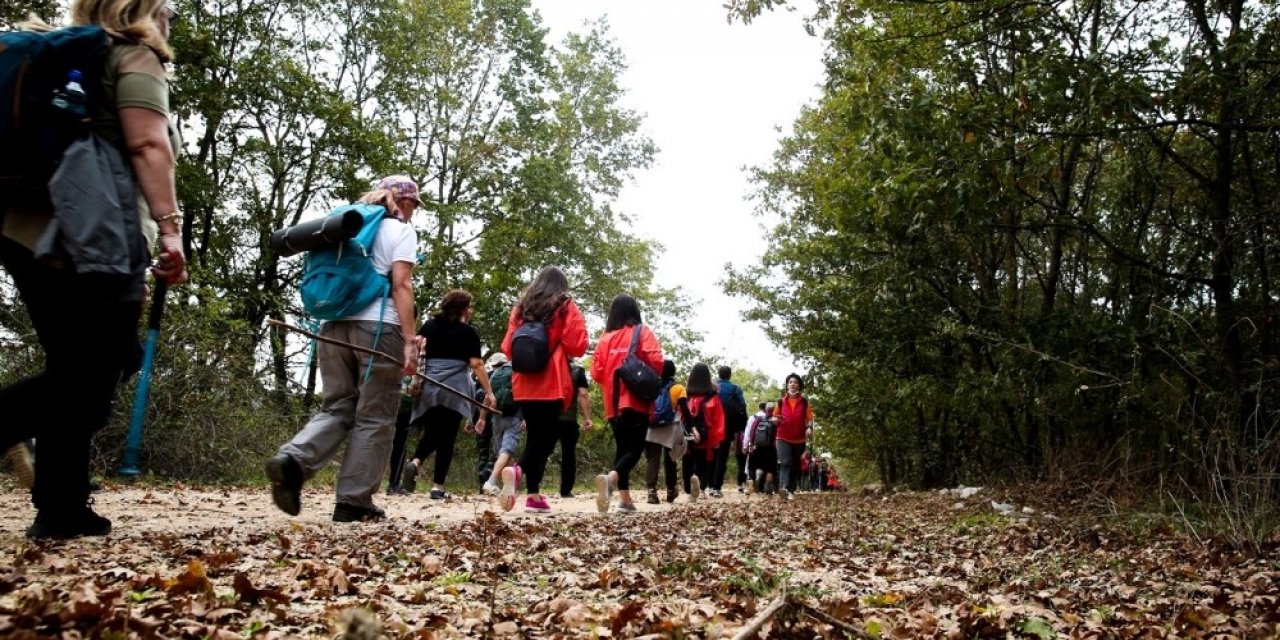 Nilüfer’de sonbaharın keyfini doğa yürüyüşünde yaşadılar