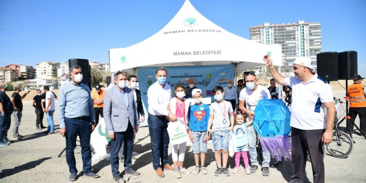 Mamak Belediyesinden uçurtma şenliği