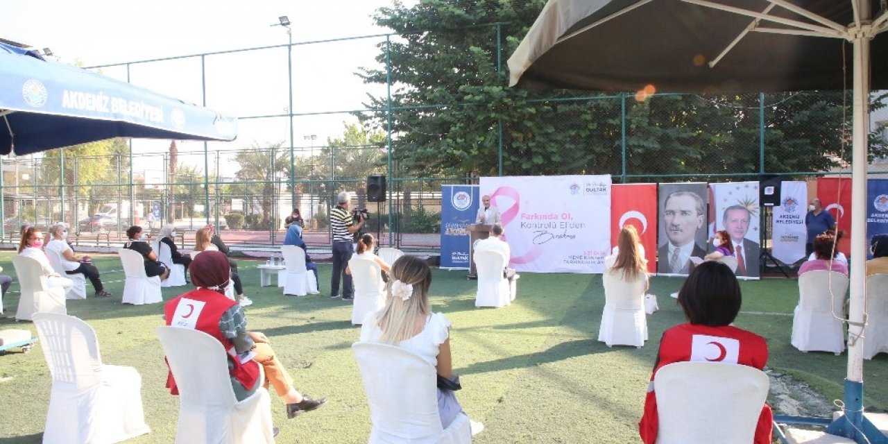 Mersin’de ’meme kanserine karşı farkındalık’ etkinliği