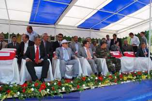 Ali Şeker bin 500 çocuğu sünnet ettirdi