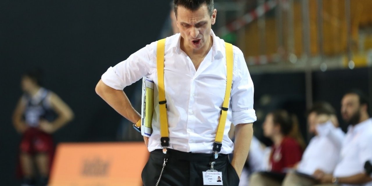 VakıfBank seriyi sekiz maça çıkardı