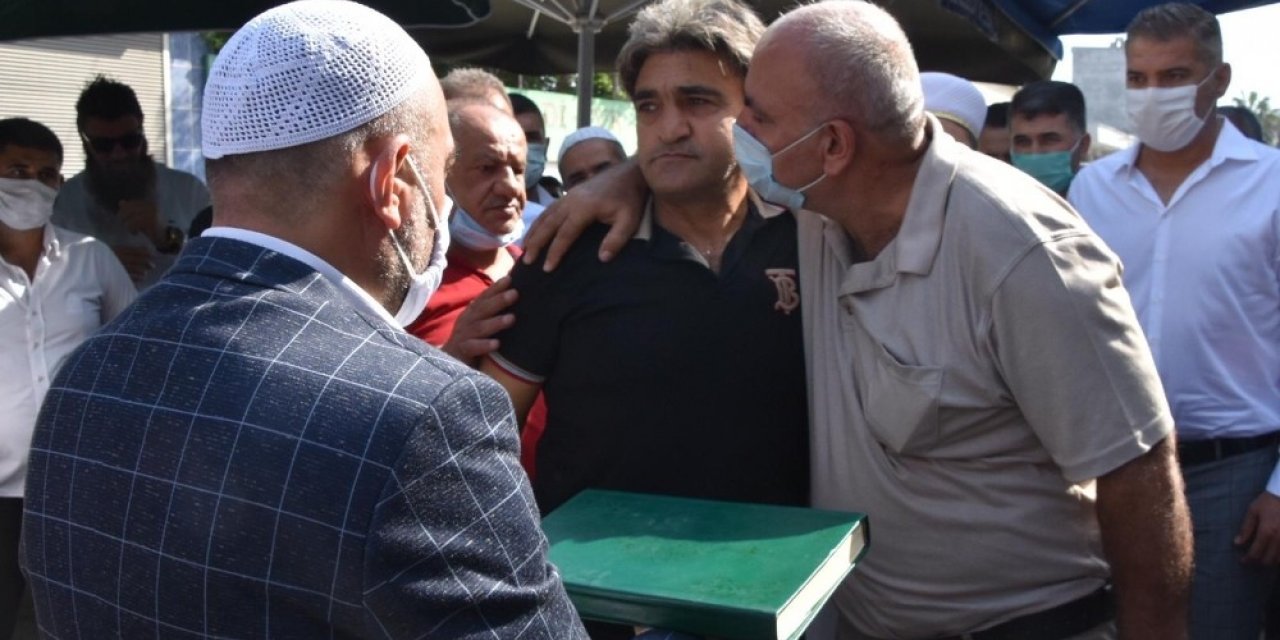 Husumetli iki aile Kur’an’a el basıp yemin ederek barıştı