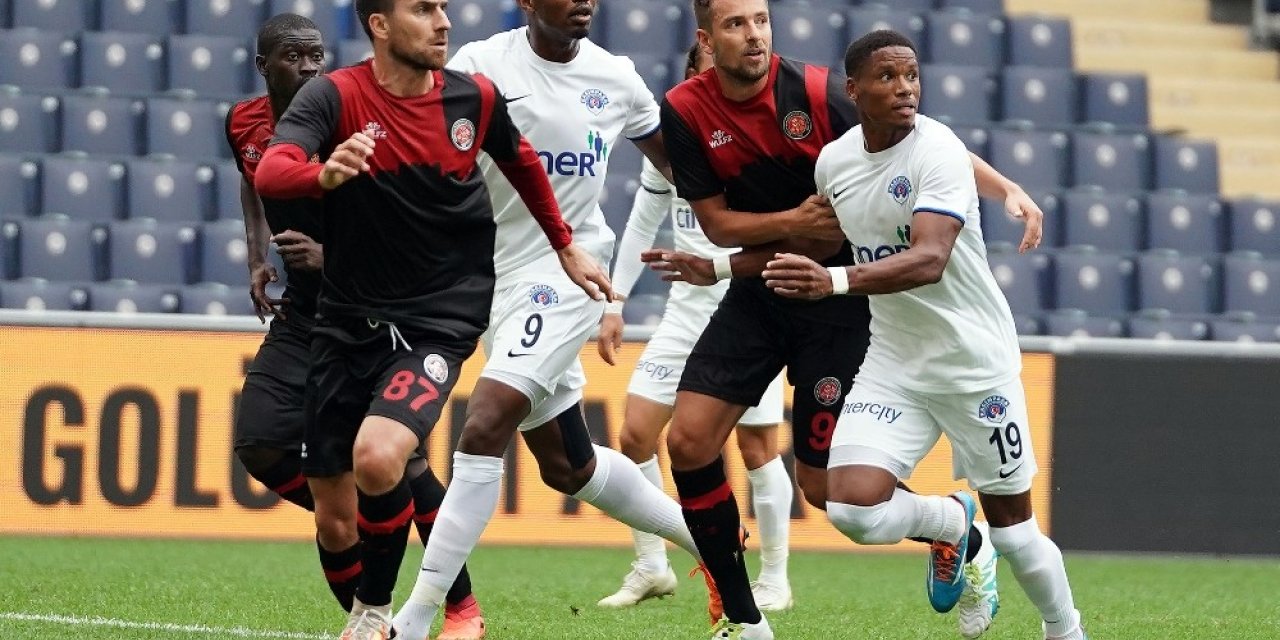 Süper Lig: Fatih Karagümrük: 1 - Kasımpaşa: 0 (İlk yarı)