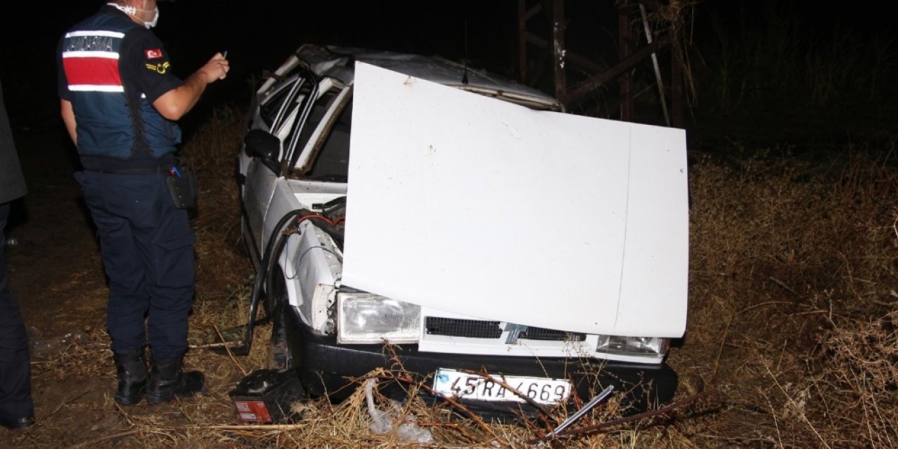 Kontrolden çıkan otomobil takla atarak tarlaya uçtu: 3 yaralı