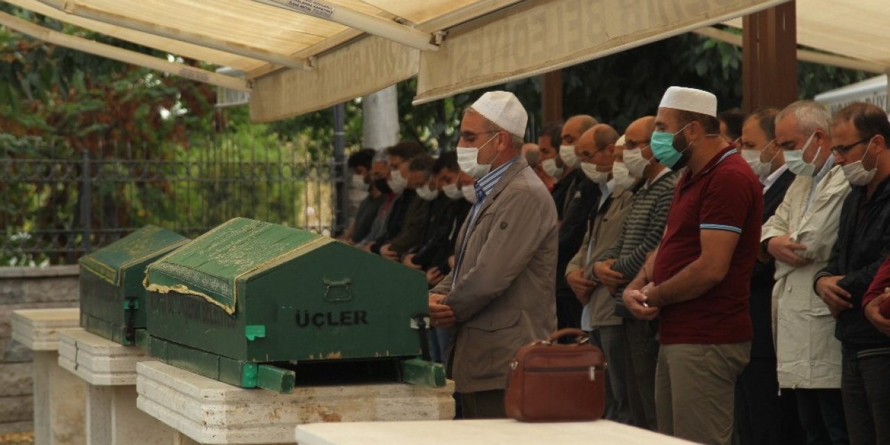 Kazada ölen baba ve oğlu son yolculuğuna uğurlandı