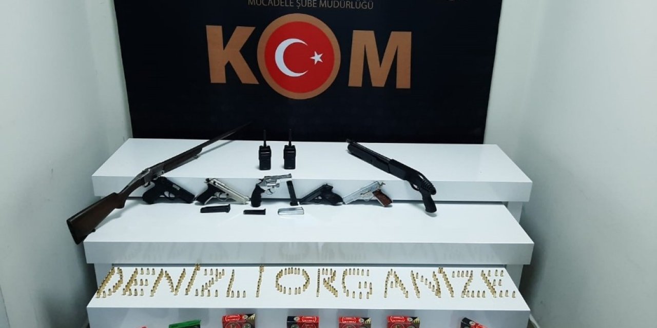 Silah kaçakçılarına KOM operasyon düzenledi