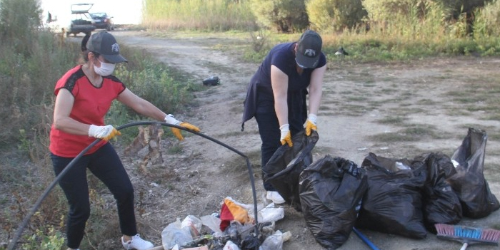 Beyşehir tertemiz oldu! Doğadan 315 poşet dolusu atık toplandı