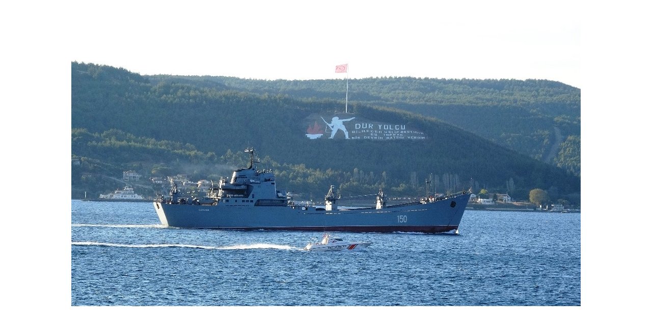 Rus savaş gemisi ‘Saratov’ Çanakkale Boğazı’ndan geçti