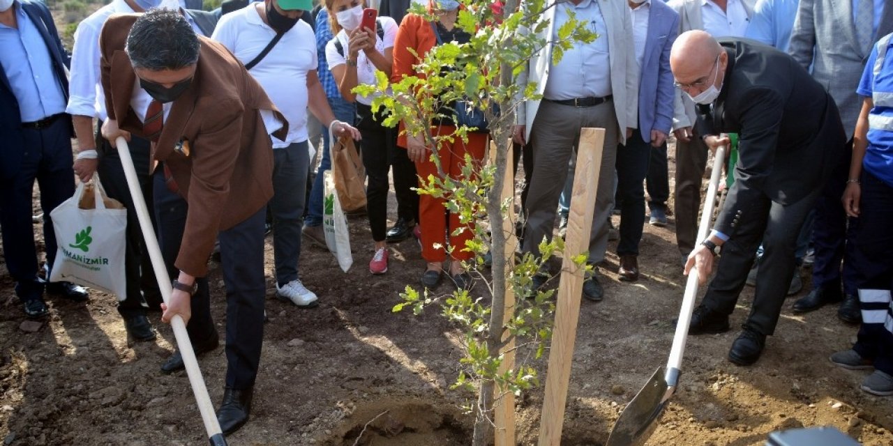 Muhtarlar Günü’nde Aliağa’da anlamlı etkinlik