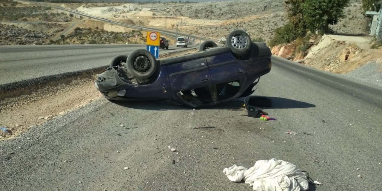 Adıyaman’da otomobil takla attı: 3 yaralı