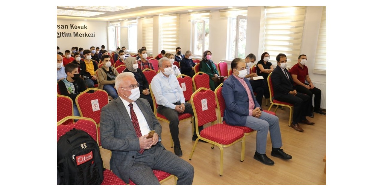 Esnaftan öğrencilere hijyen seti