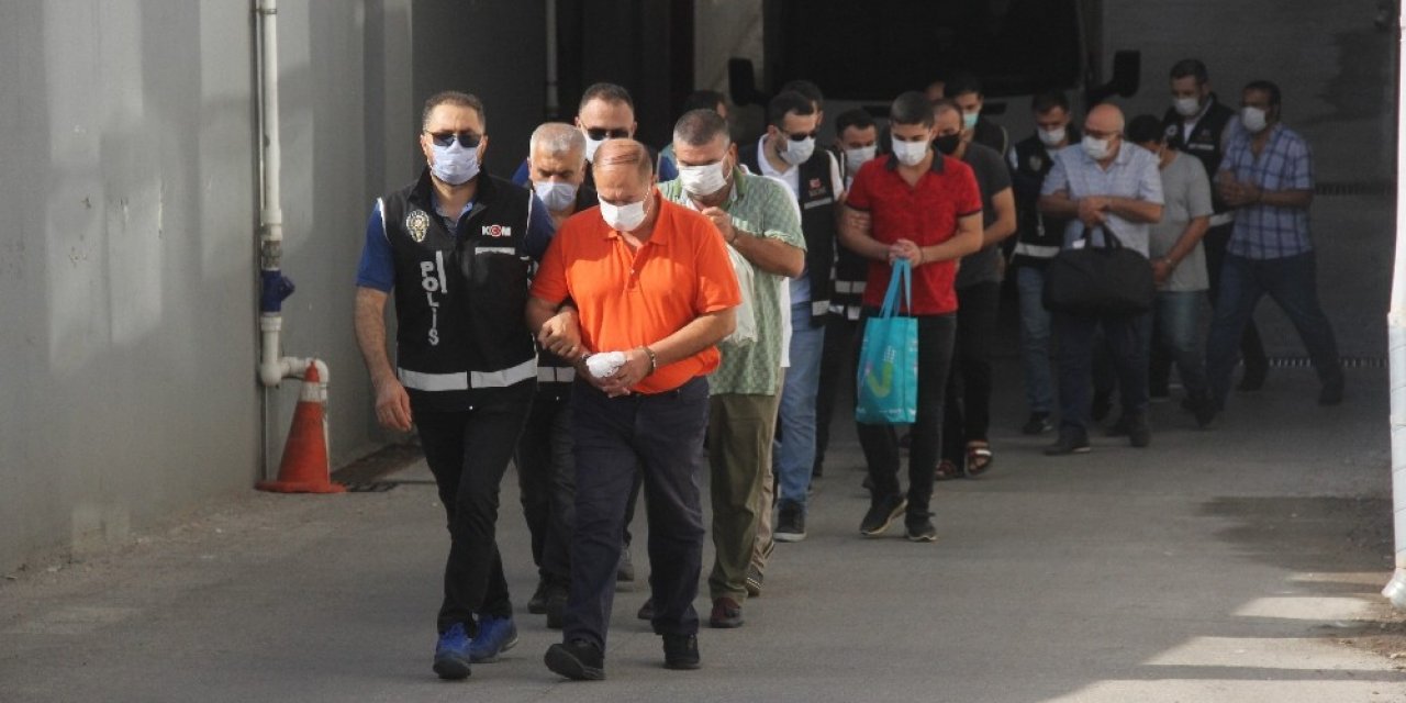"İnsanların kanını emiyorlar" e postası 11 tefeciyi tutuklattı