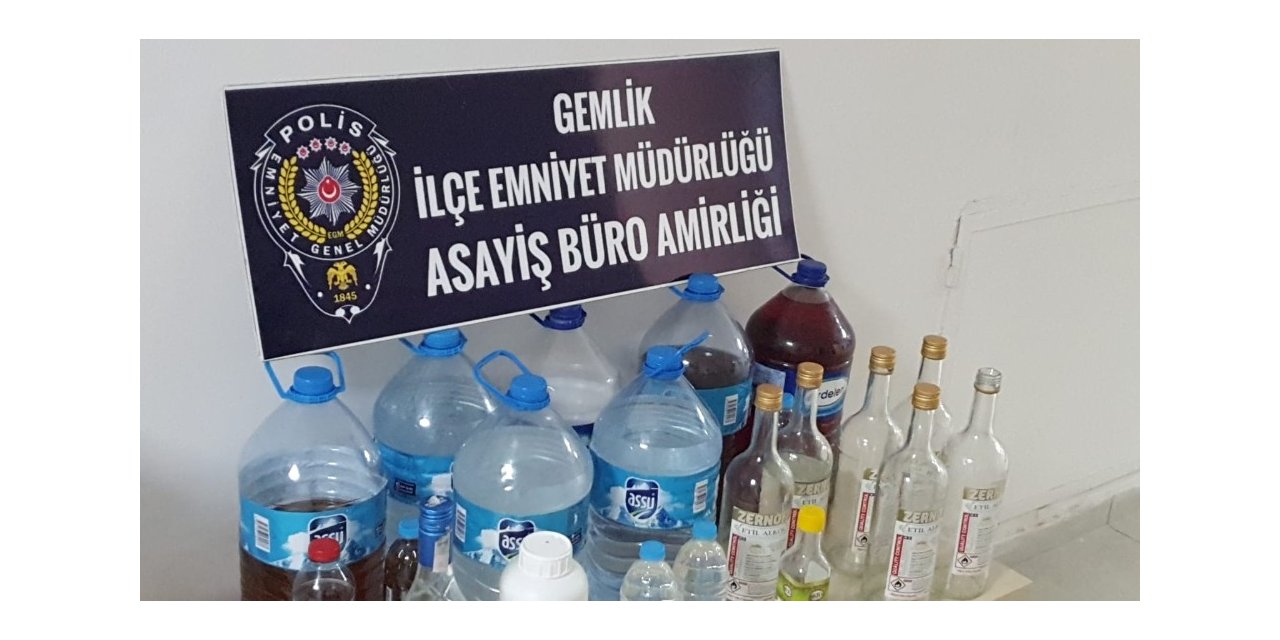 Bursa’da 160 litre kaçak içki ele geçirildi