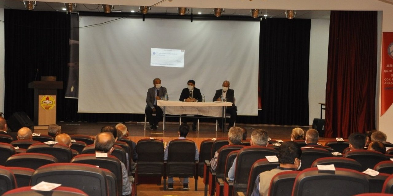 Muhtarlar sorunları dile getirdi