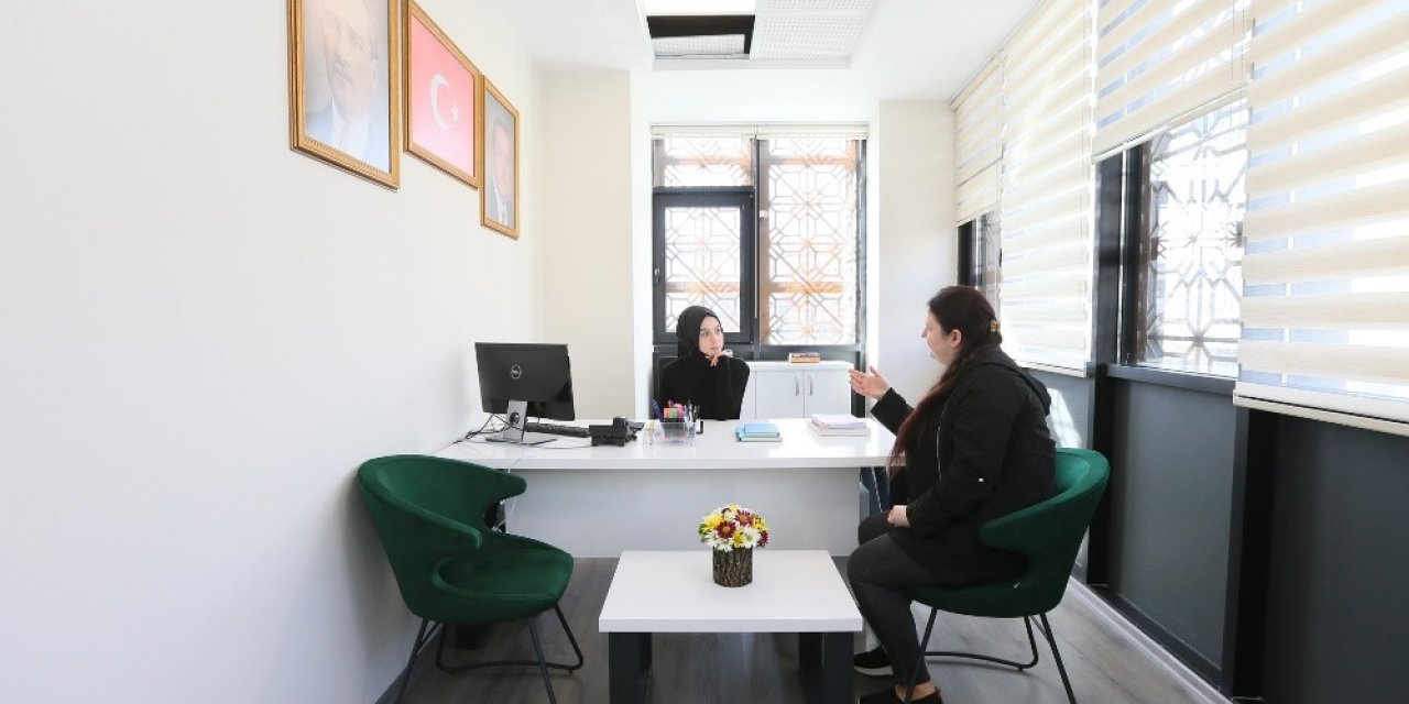 Kadınlara ücretsiz danışmanlık hizmeti