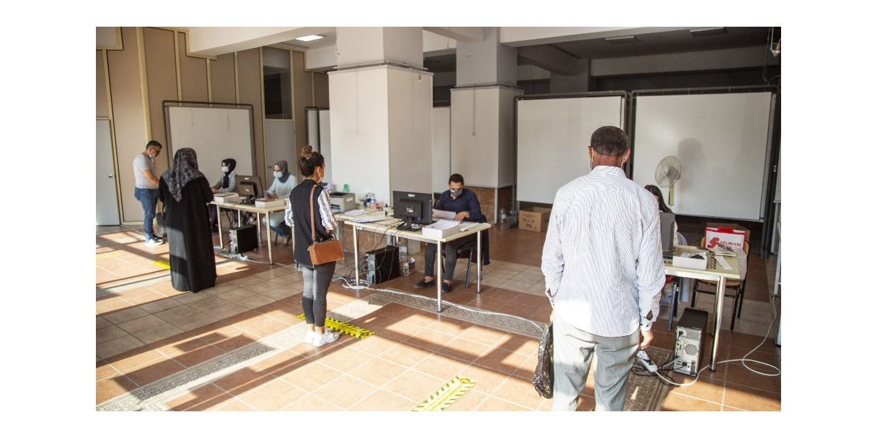 Denizli’de 3 bin öğrenciye 3 milyon 600 bin TL’lik destek