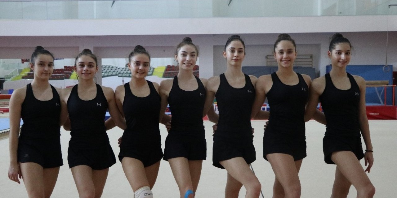 Ritmik Cimnastik Büyükler Milli Takımı, Mersin’de kampa girdi