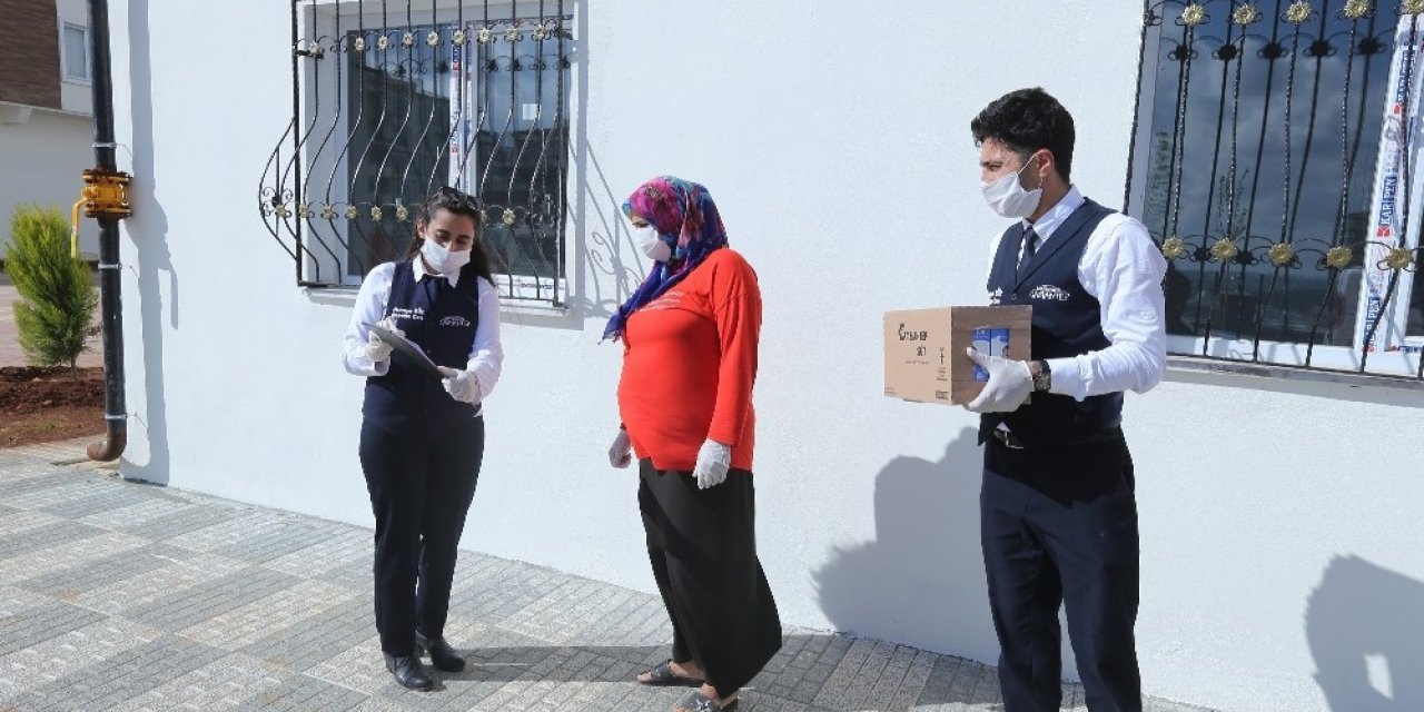 Gaziantep’te anne adaylarına 943 bin litre süt dağıtıldı