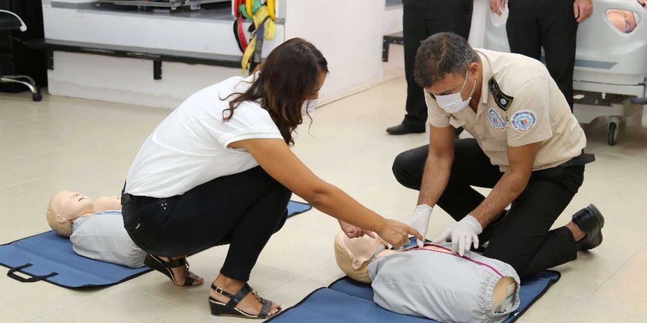 ALKÜ ilkyardım merkezi eğitimlerine başladı