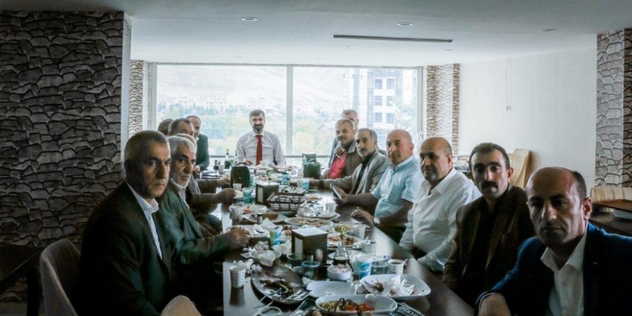 Başkan Tanğlay muhtarlarla bir araya geldi