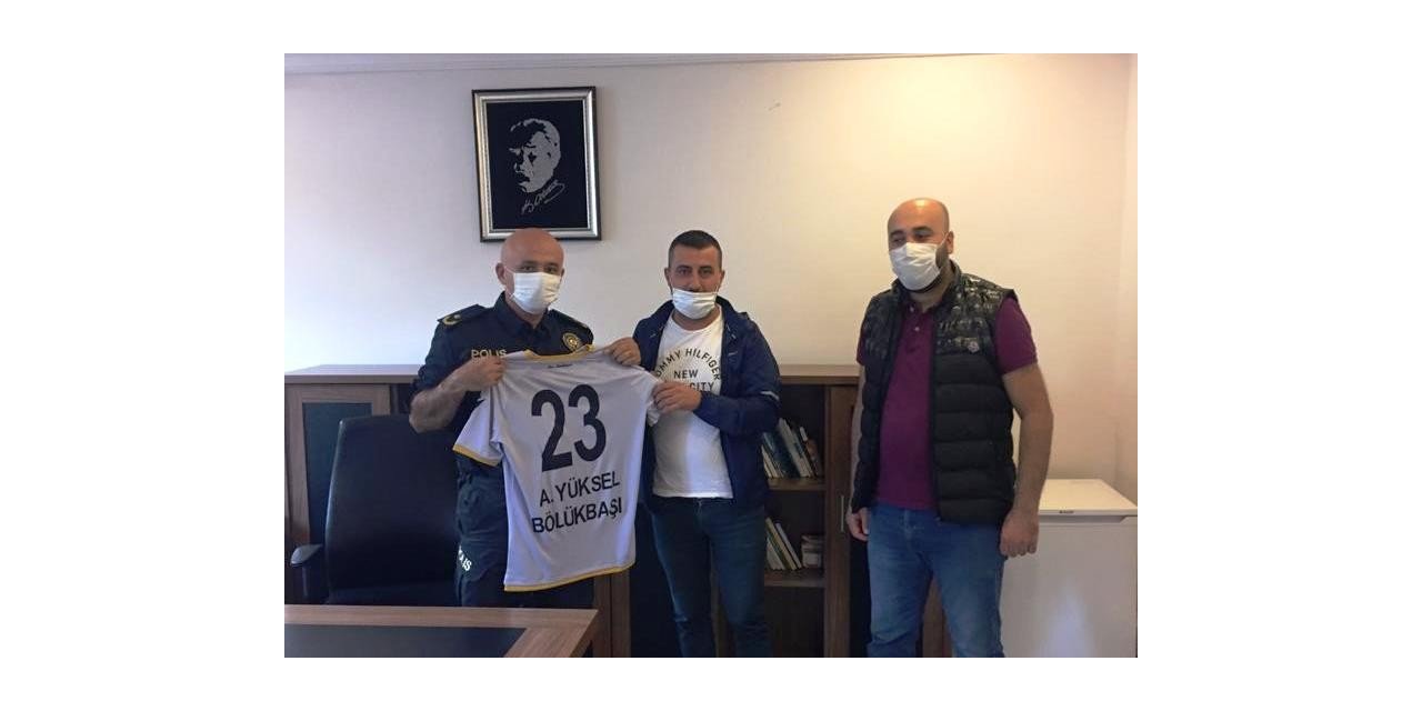 Taraftarlardan, Spor Şube Müdürüne ziyaret