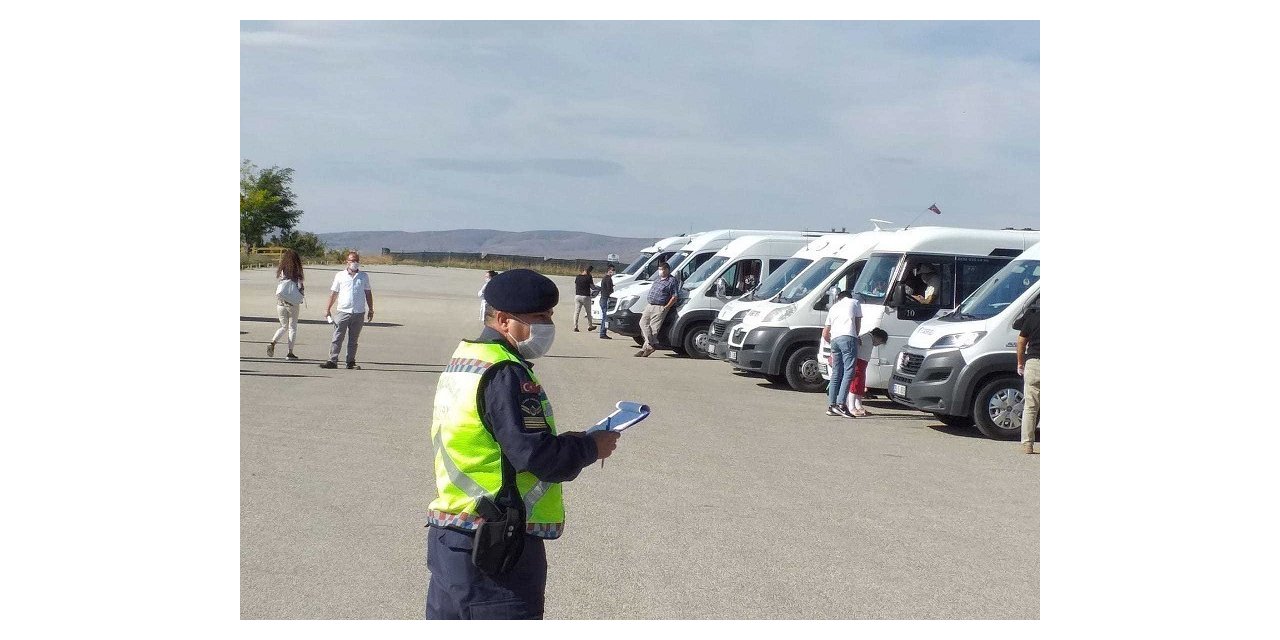 Jandarmadan okul servis araçlarına özel denetim