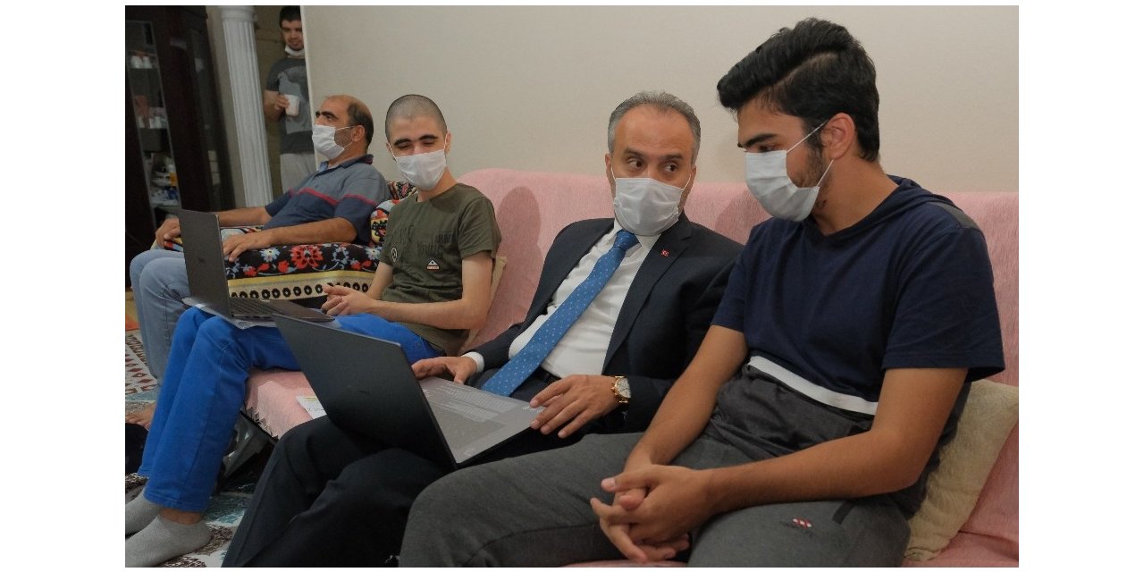 Bursa’da öğrencilere eğitimde uzakları yakın eden destek