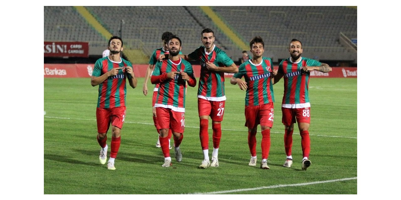 Karşıyaka durdurulamıyor