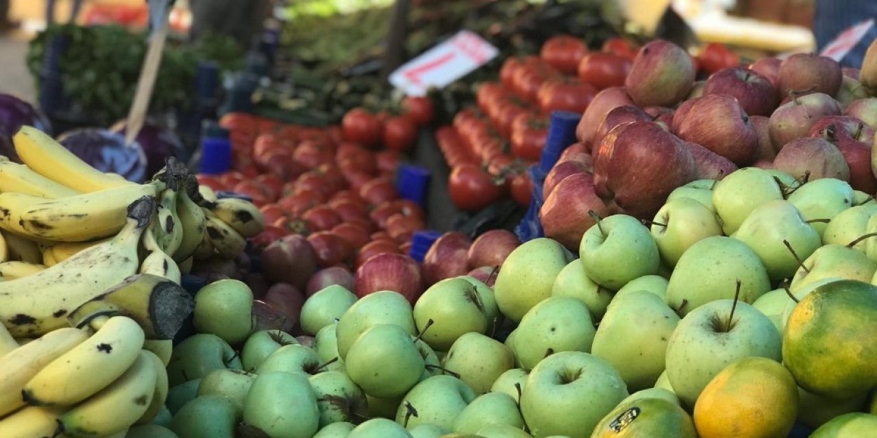 Kış meyveleri pazar tezgâhlarında sezona pahalı başladı