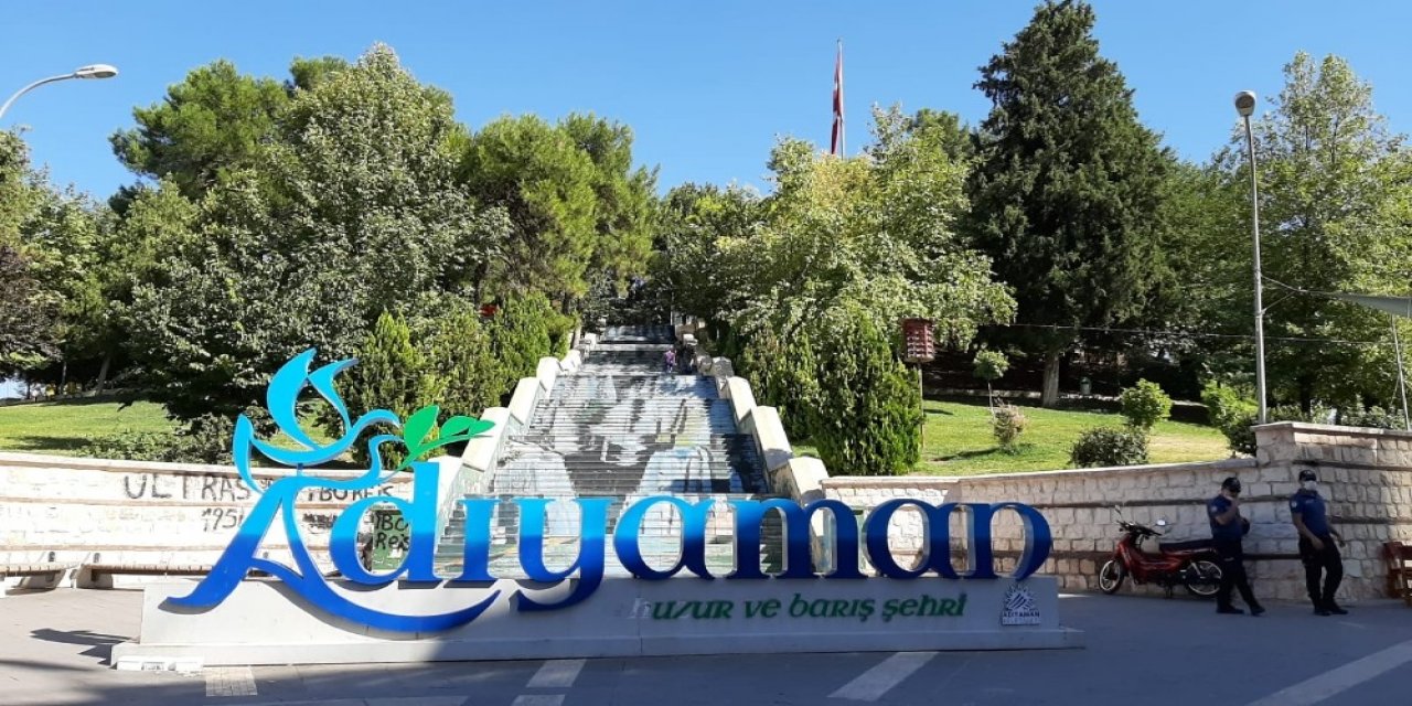 Kovid vakalarının hızla arttığı kentte her gün 100'ün üzerinde adres karantina altına alınıyor