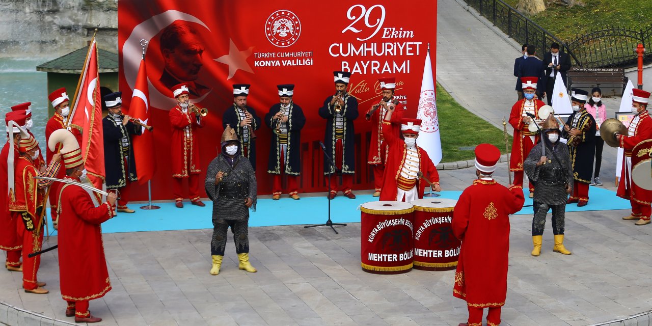 Konya'da Cumhuriyet Bayramı'nın 97'nci yıl dönümü kutlandı