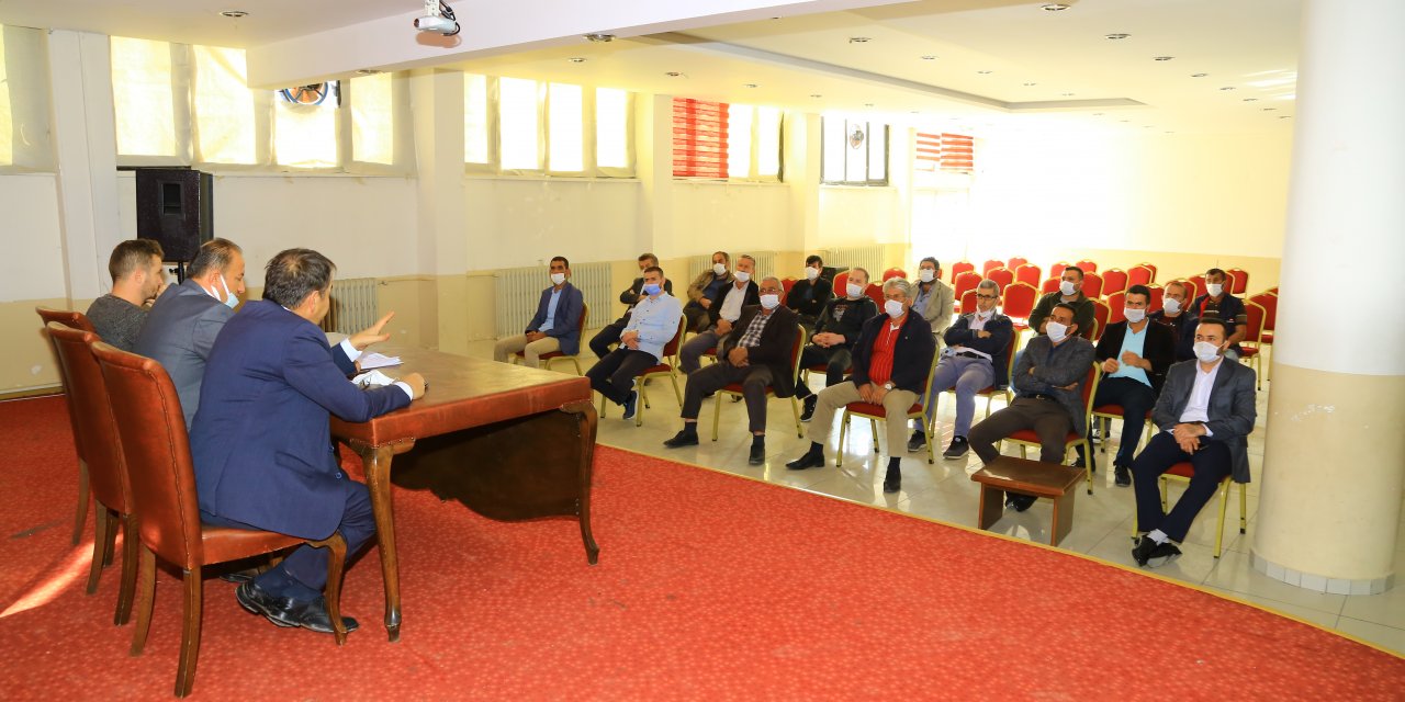 AK Parti mahalle başkanları Hadim'de toplandı