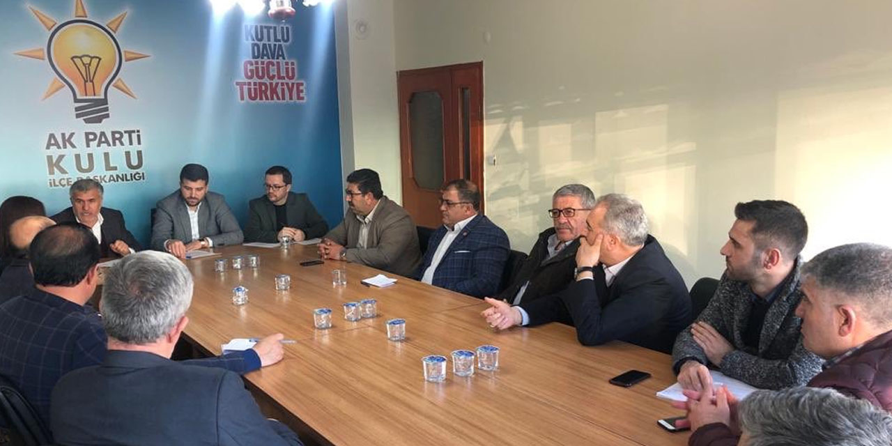 AK Parti Kulu İlçe Başkanının ardından yönetim de istifa etti