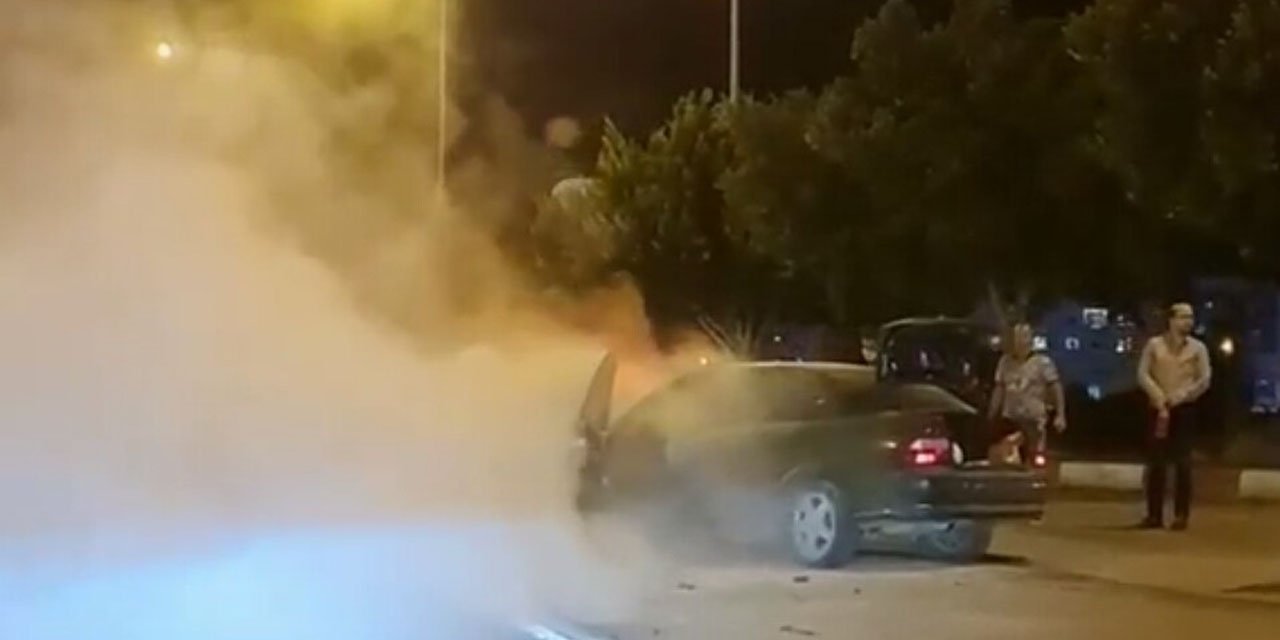 Önce yayaya sonra ağaca çarpan otomobil takla attı!