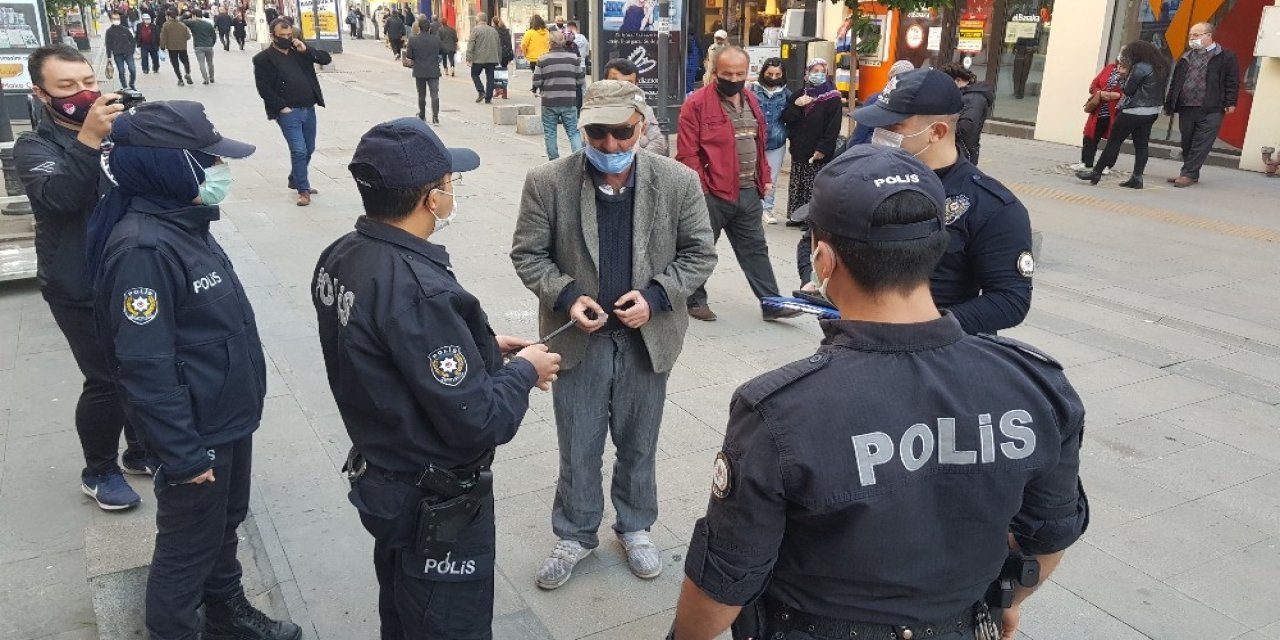 Sokakta sigara yasağı başladı! Polisler ceza yağdırdı