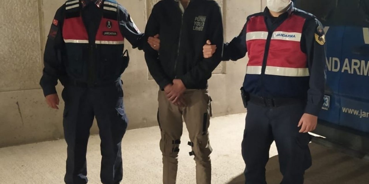 Çaldıkları demirleri hurdacıya satan 3 kişi yakalandı