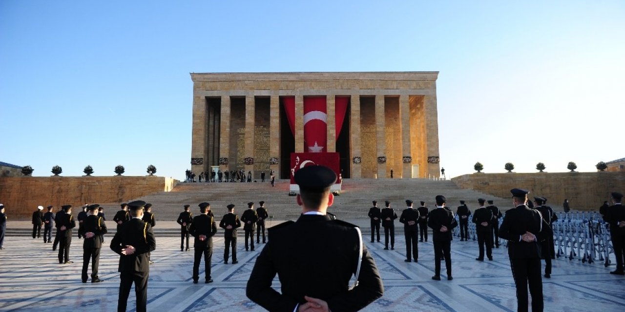 Devlet erkanı 10 Kasım’da Anıtkabir’i ziyaret etti