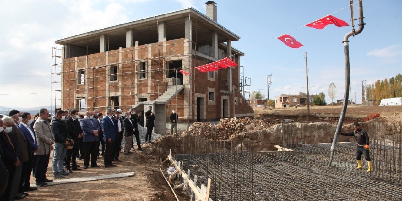 Şehit Eren Öztürk’ün vasiyeti olan caminin yanına Kur’an kursu yapılıyor