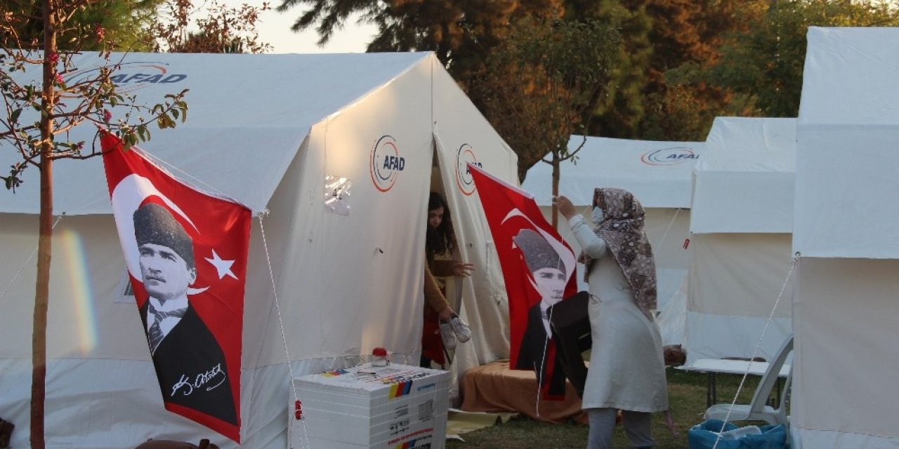 Çadırkentte 10 Kasım