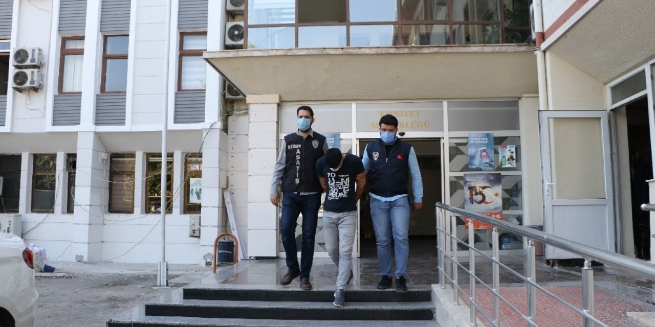 Yemek ve tatlı ısmarlayıp dolandırdı
