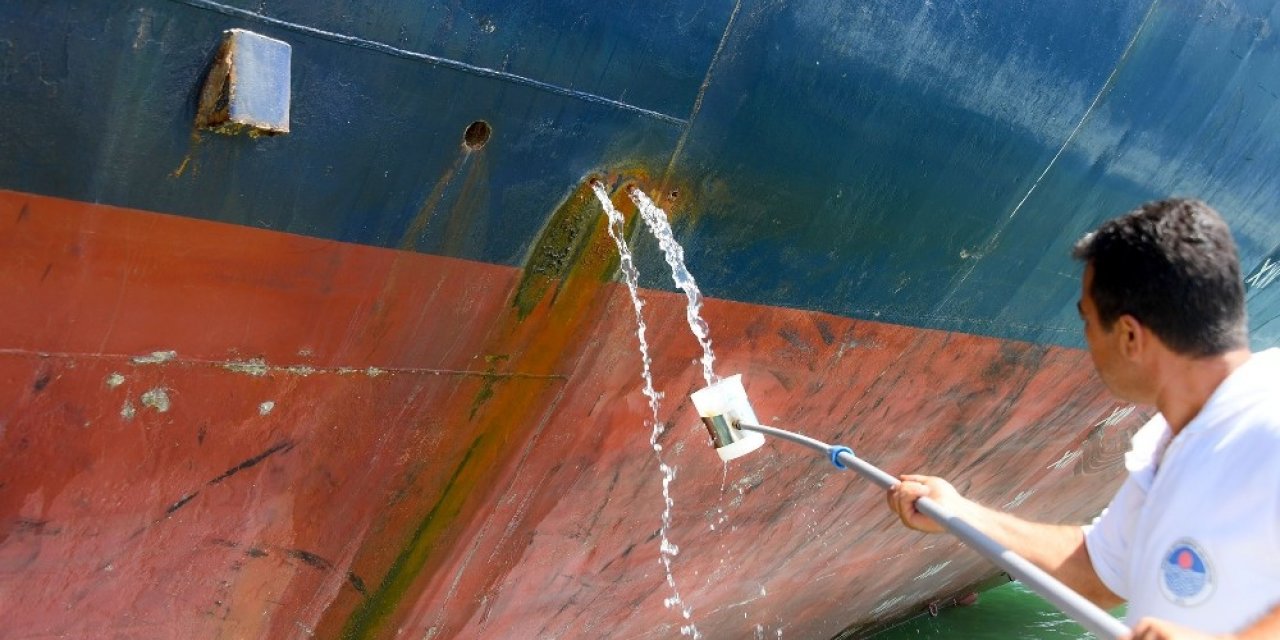 Mersin’de denizi kirleten gemilere 40 milyon lira ceza