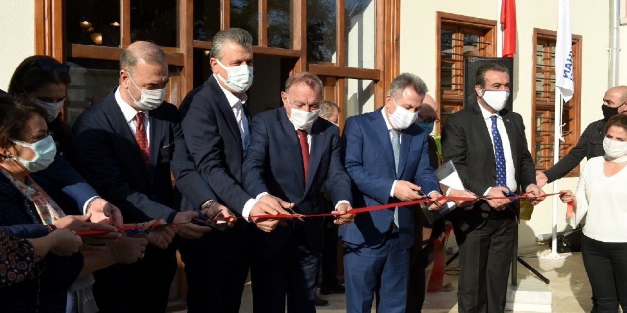 Türkiye’nin ilk ve tek ’tıp ve diş hekimliği müzesi’ açıldı