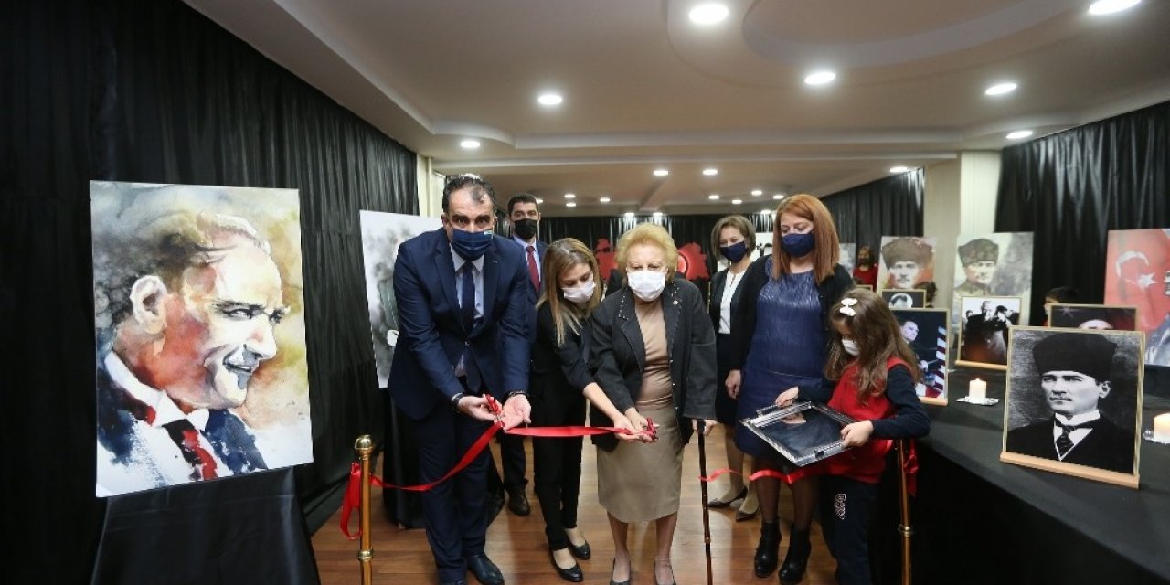 GKV’de anılarla Atatürk fotoğrafları sergisi açıldı
