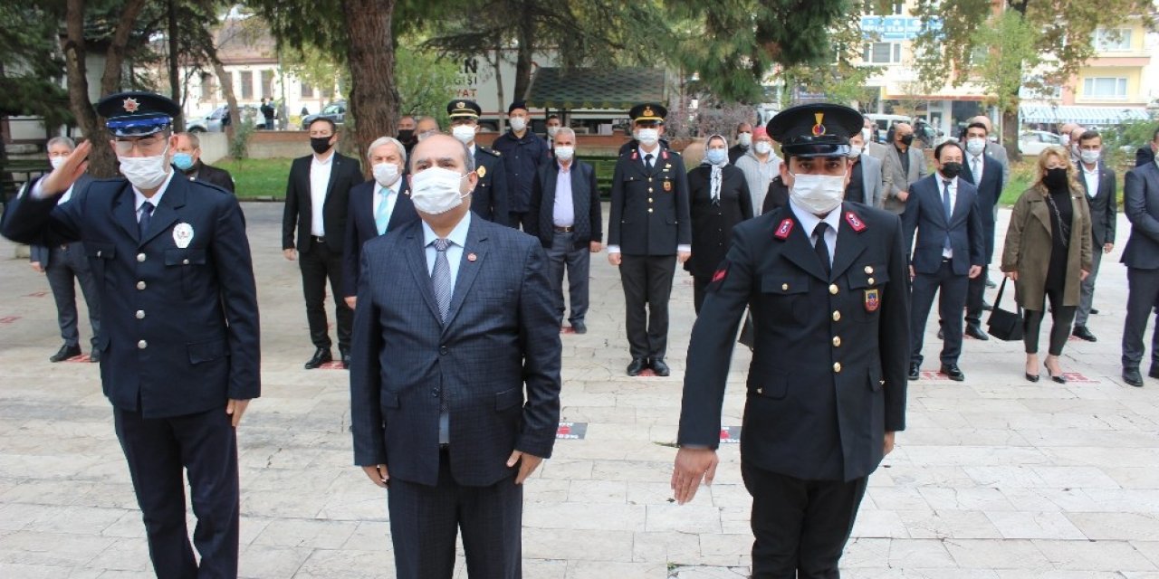 Osmaneli’nde 10 Kasım Atatürk’ü anma programı düzenlendi