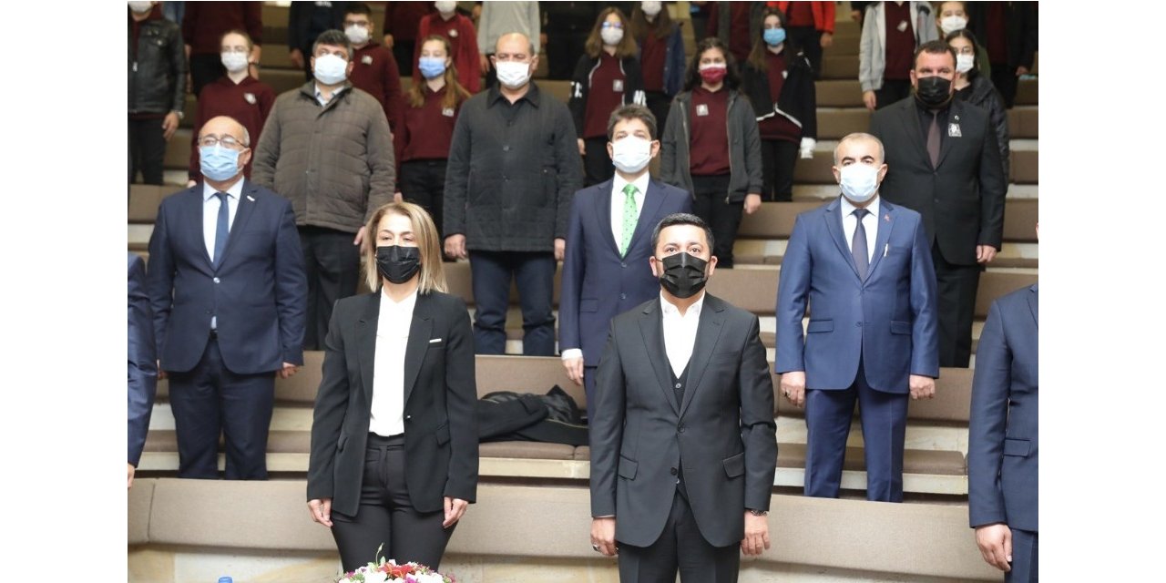 Başkan Arı, 10 Kasım Atatürk’ü anma programına katıldı